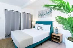Oceanview Stay - Walk to Beach