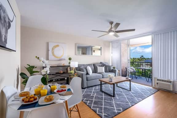 Cozy Kihei Getaway | Steps to Beach & Ocean Views
