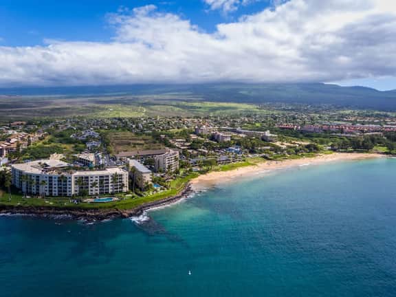 Beach Retreat | Walk to Maui’s Best Shores