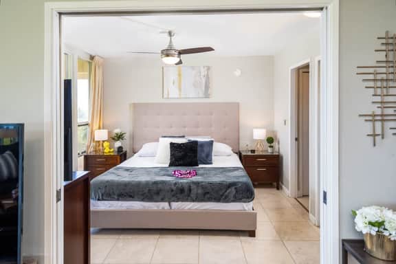 Oceanview Retreat | Walk to Beach & Restaurants