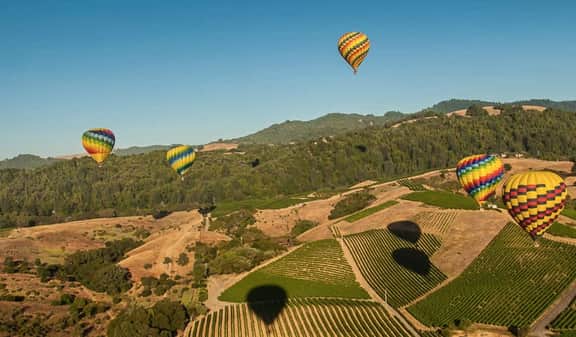 Luxury Napa Getaway | Golf Views + King Bed