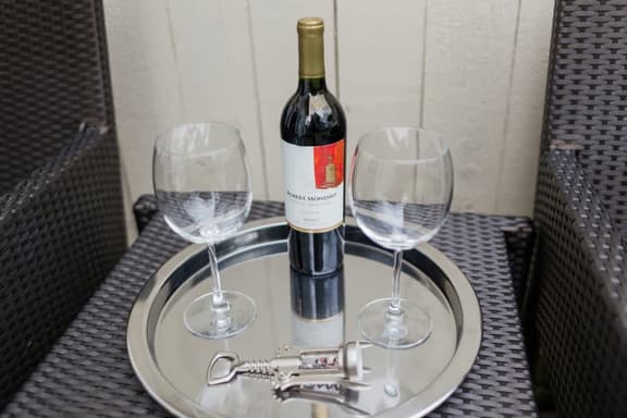 Pet-Friendly Napa Retreat | Wineries & Downtown